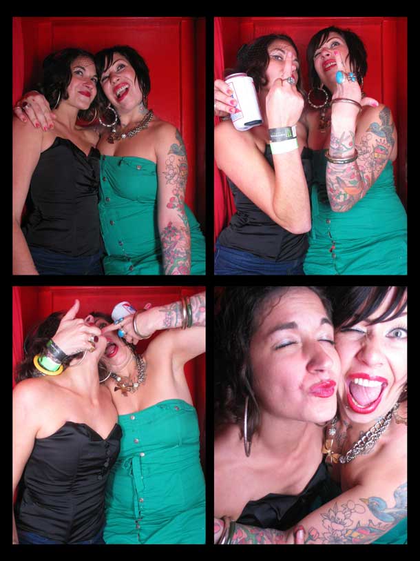 REDCHEESE-PHOTO-BOOTH-298-20091211-HSP-A9BAB-5.jpg