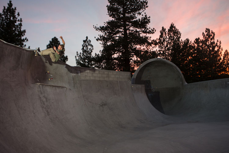 raven tershy frontside grind oververt pocket mammoth skatepark 03 copy