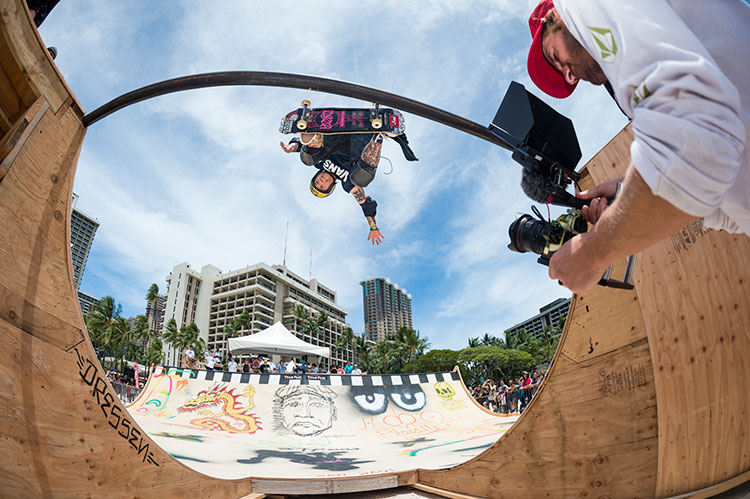 Hell of Paradise Contest Photos 43 750px