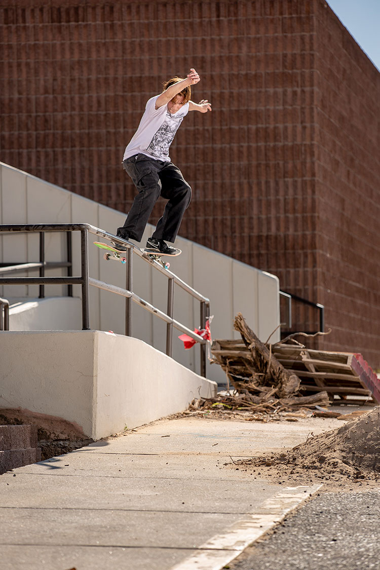 10 Aaron Goure Feeble 750px