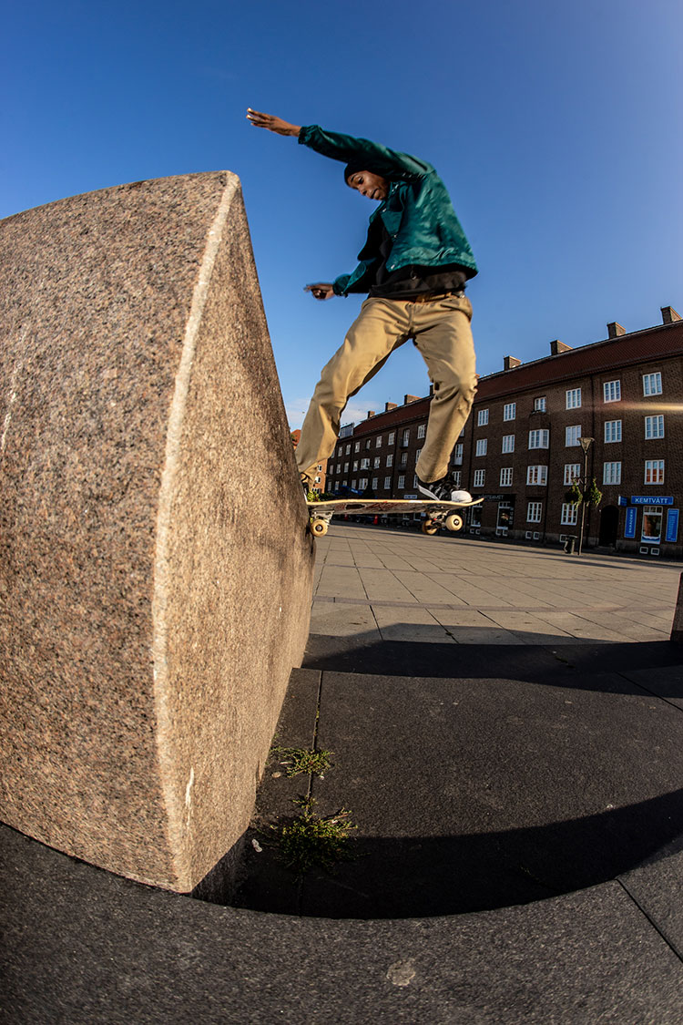 Neex Washington Frontside Noseslide Malmo 750px