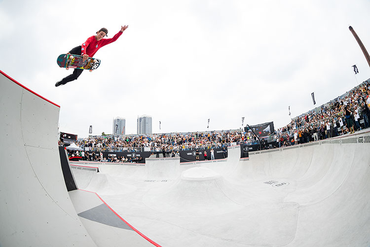  9. Luiz Francisco chose the death roll in route with a Boneless 750px