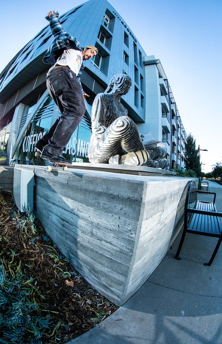 Caswell Berry nosegrind Milpitas statue ledge 1 shot by Austin Gardner 2000