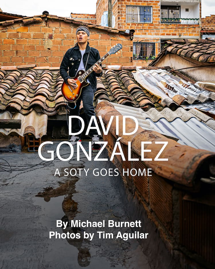 Header David Gonzalez Guitar1 Aguilar DZ 2000 1