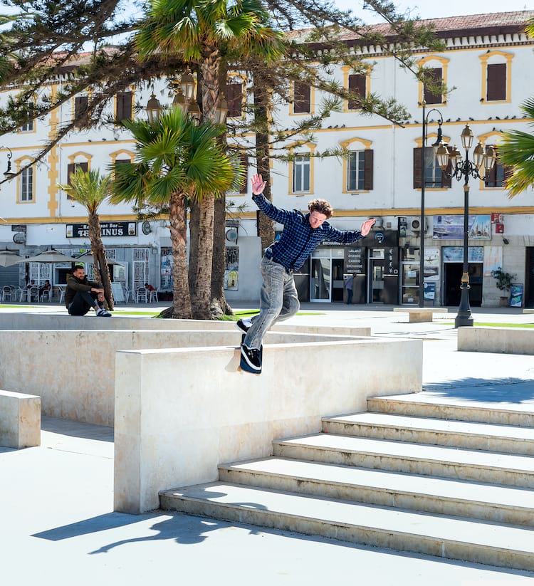BARNEY PAGE back smith out ledge Tangier by GERARD RIERA DZ 2000