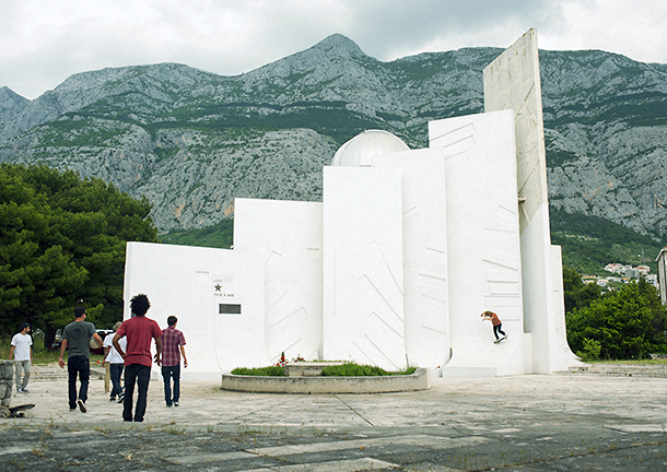 Burnout: Monumental