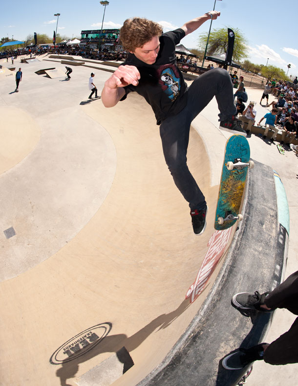 first_place_ben_hatchel_blunt_kickflip